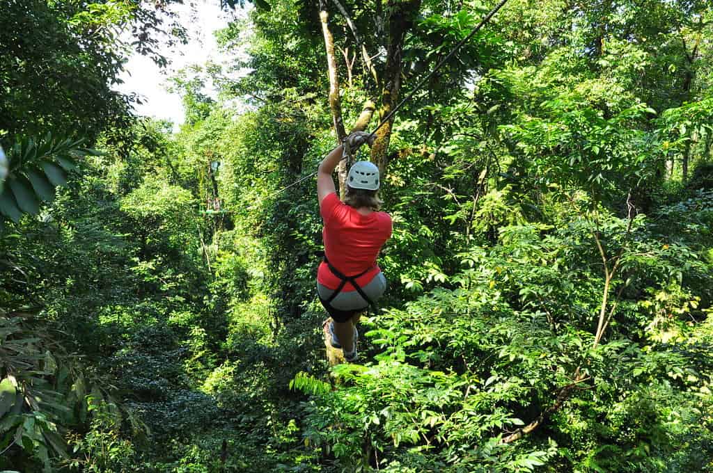 How to Find an Adventure - How to Find an Adventure Hacienda Guachipelin Adventure Tours, Costa Rica