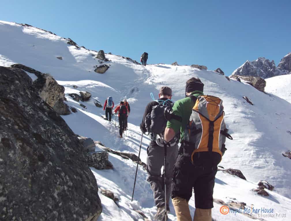 How to Find an Adventure - How to Find an Adventure Everest Base Camp Trek tour