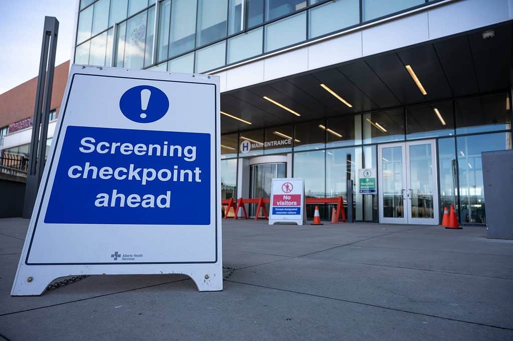 travelling in a pandemic - Travelling in a Pandemic: Crucial Safe Travel Tips Travelling in a pandemic