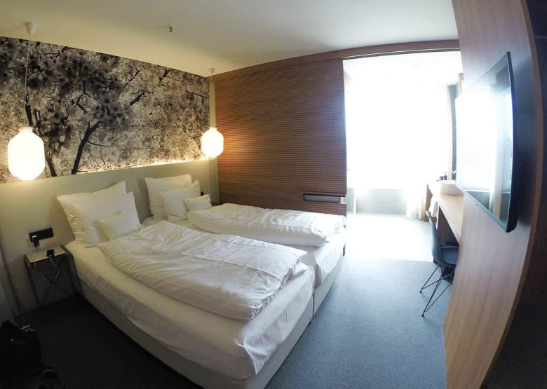 Me and All hotel in Duesseldorf - room