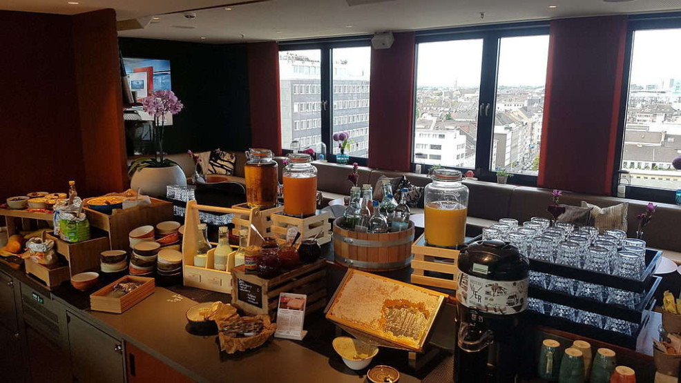 Me and All hotel in Duesseldorf - breakfast