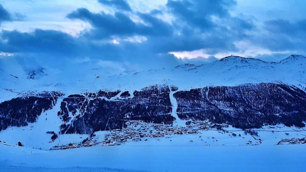 Sunrise skiing in Livigno, Italy
