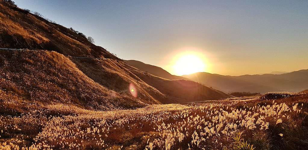 Sunset at Yufu mountains