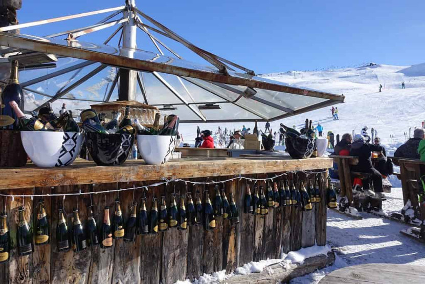 The Camanel Mountain Hut, the perfect place to take a break from Skiing in the Mottolino ski area.