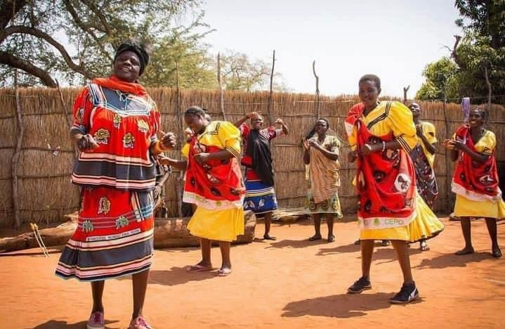 tour of mukuni village - Dive into Zambian Heritage: A Cultural Tour of Mukuni Village