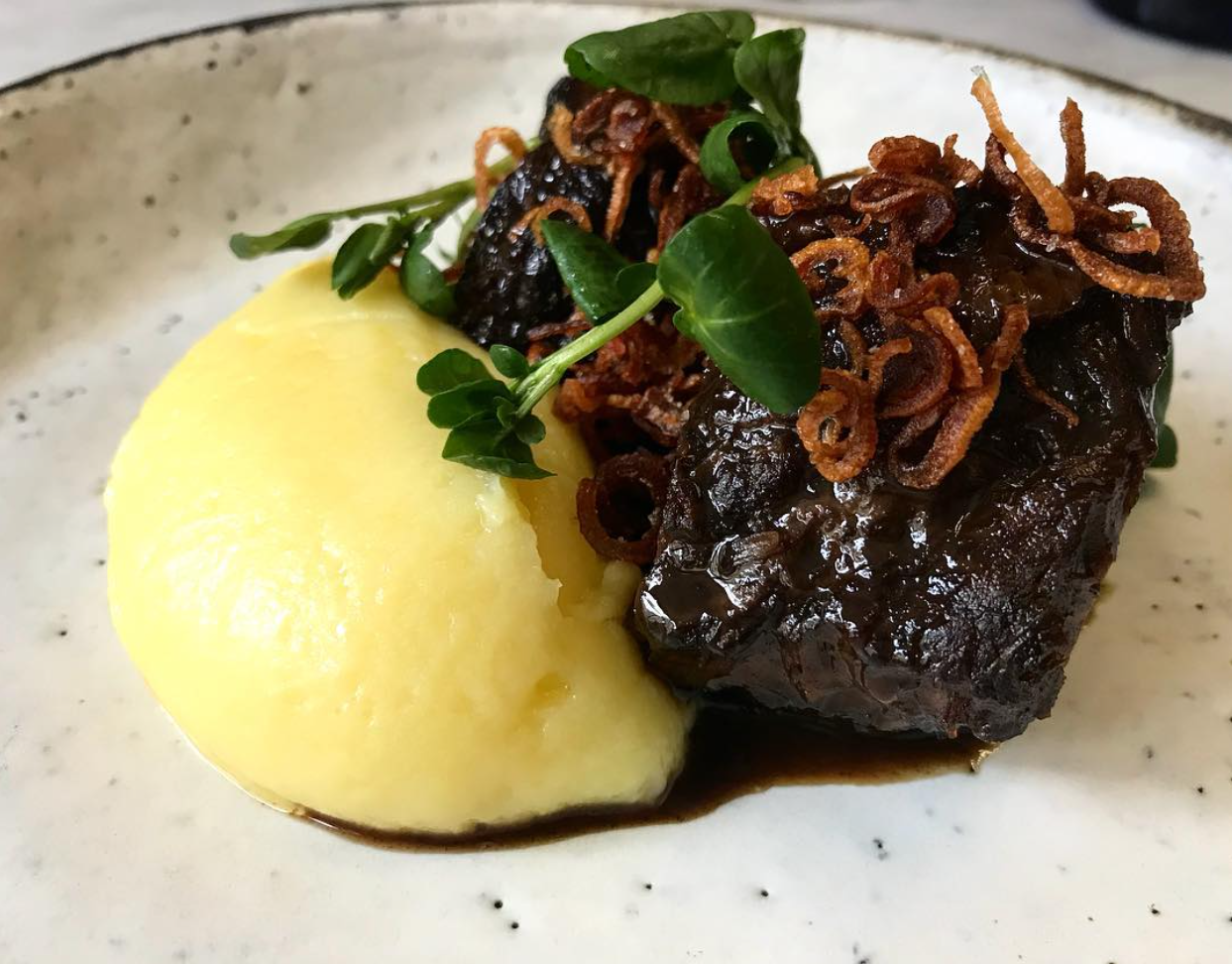 restaurants near major attractions in Paris - Good Restaurants Near Major Attractions in Paris Beef cheeks and mash at Ellsworth in Paris, France.