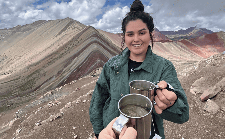 altitude sickness in Peru - How to Avoid Altitude Sickness in Peru Traveler Vinicunca. How to avoid altitude sickness.